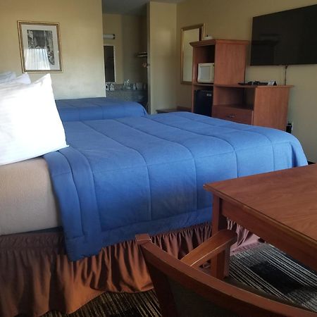 Oakridge Inn & Suites Eksteriør billede