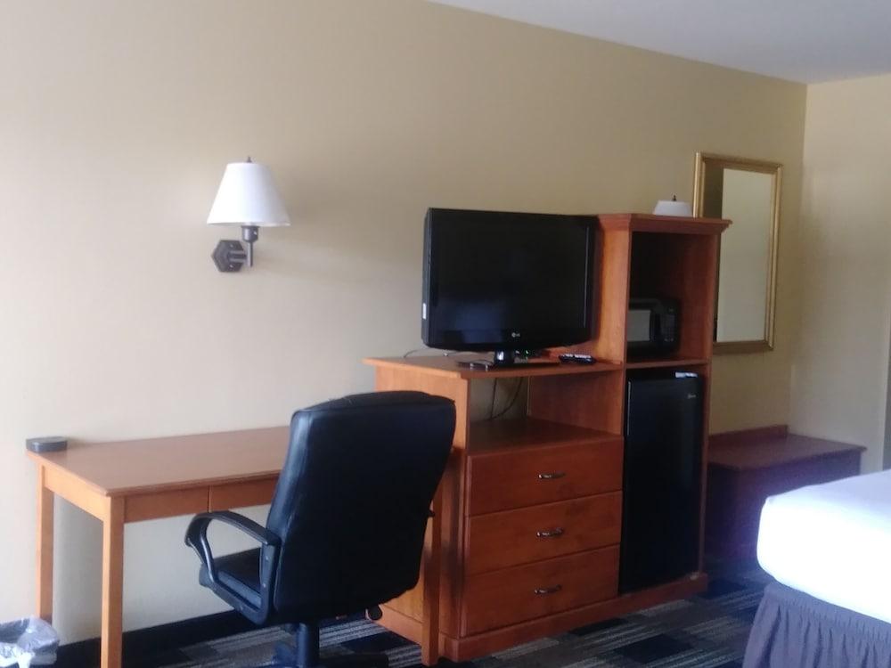 Oakridge Inn & Suites Eksteriør billede