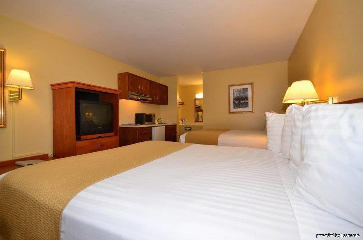 Oakridge Inn & Suites Værelse billede