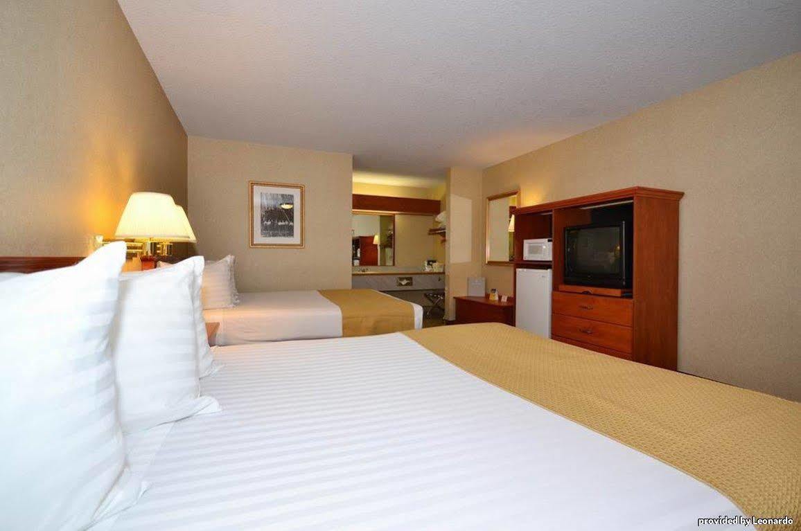 Oakridge Inn & Suites Værelse billede