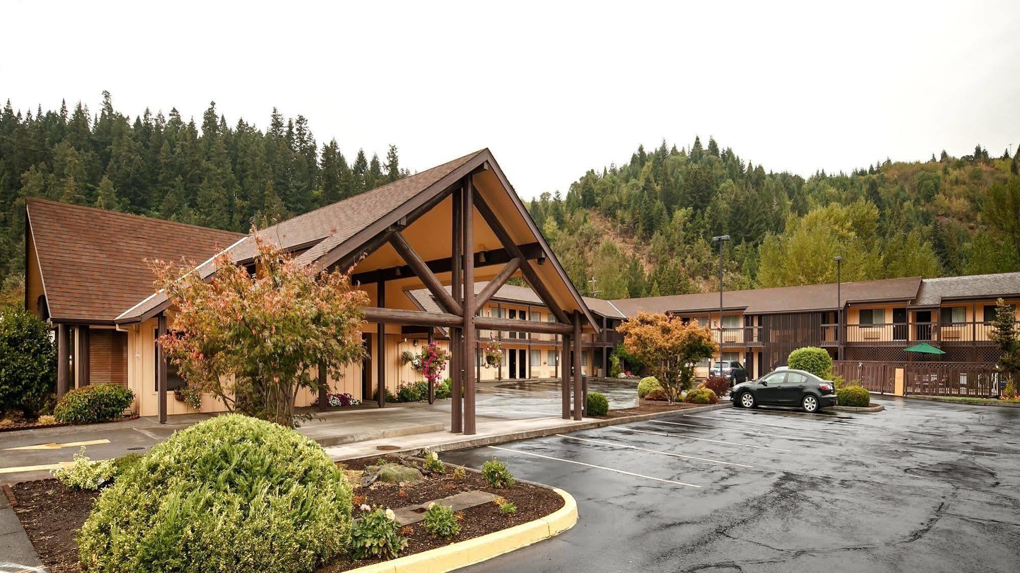 Oakridge Inn & Suites Eksteriør billede